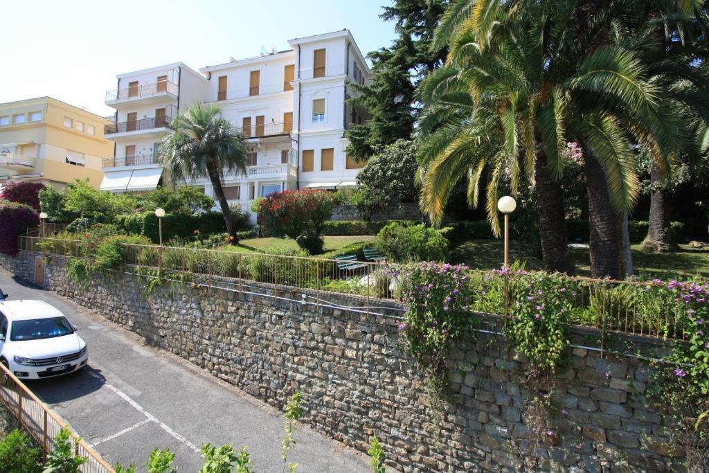 Rentopolis Trilocale Sanremo Casino Bagian luar foto